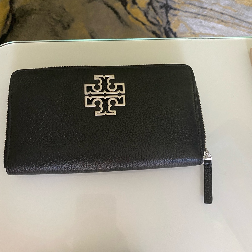 Tory Burch black leather Full Size wallet